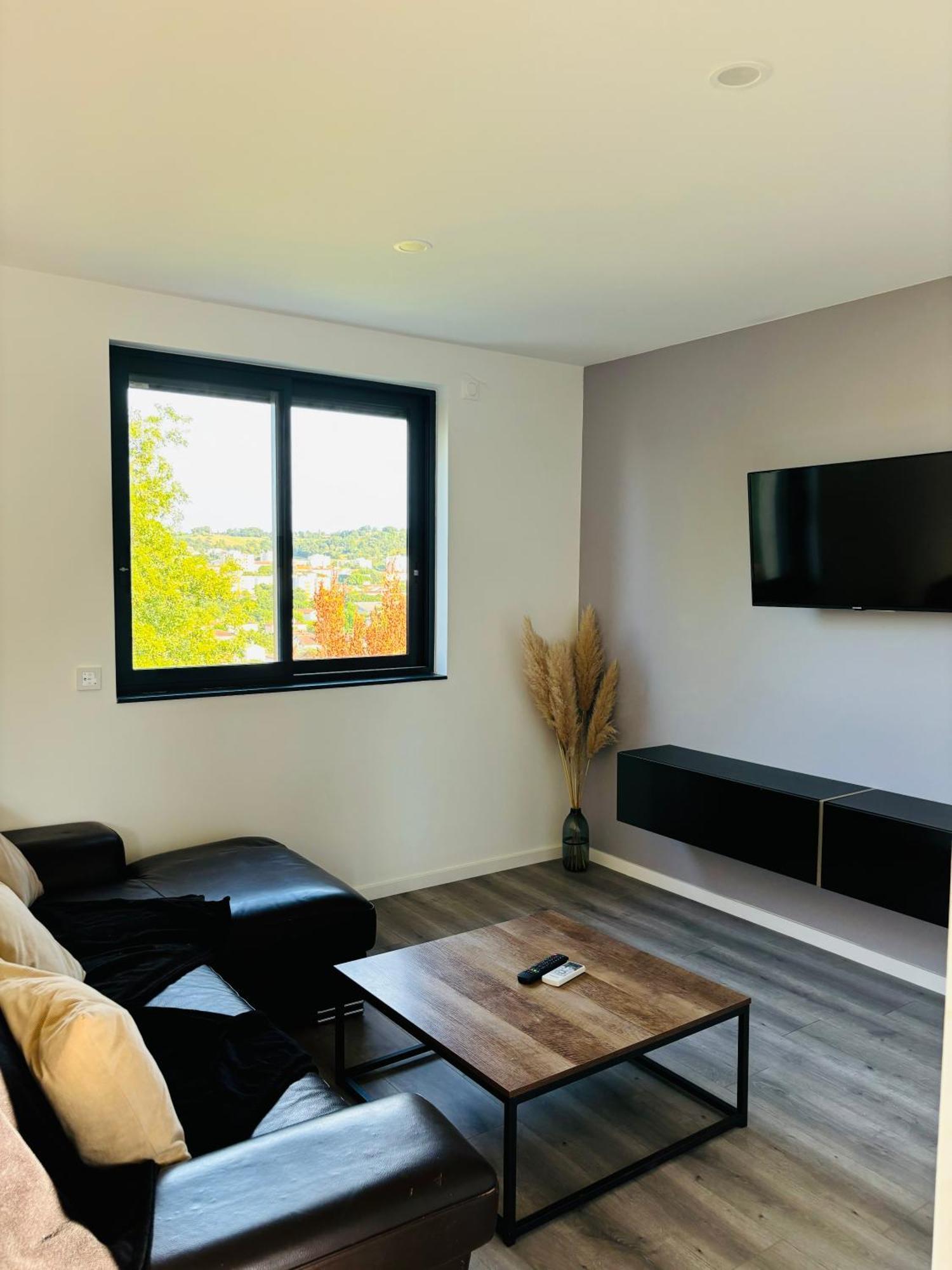 Jolie Duplex Dans Le Centre D Apartment Auch